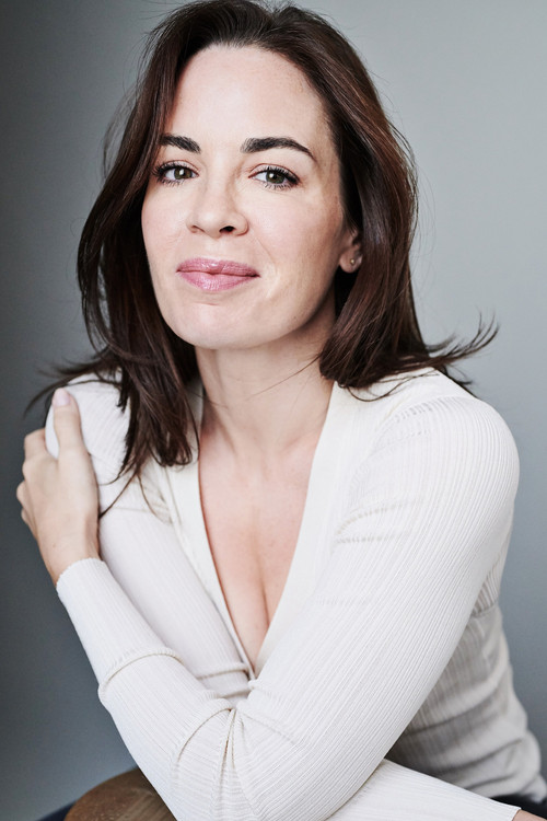 Eve Macklin jako Kaitlyn w obsadzie Powrót do Silent Hill