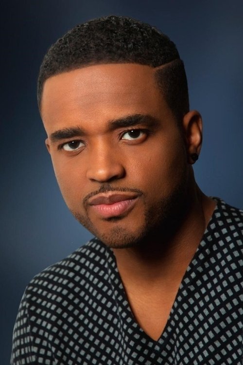Larenz Tate jako Berry Gordy w obsadzie Michael