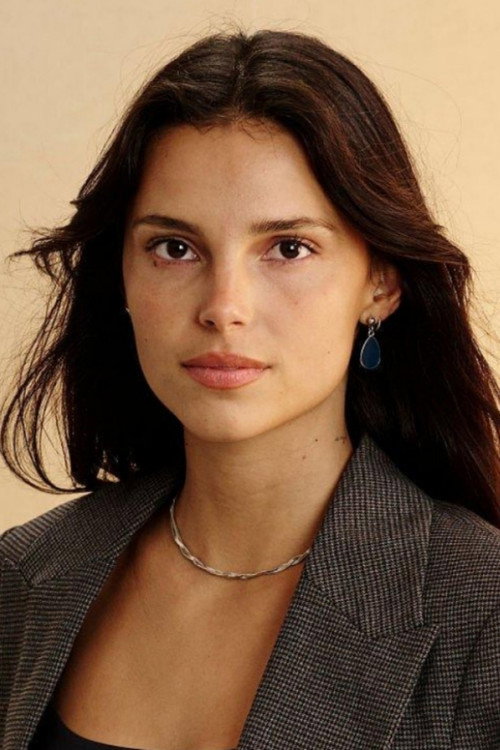 Inde Navarrette jako Nikki Freeman w obsadzie Obsesja