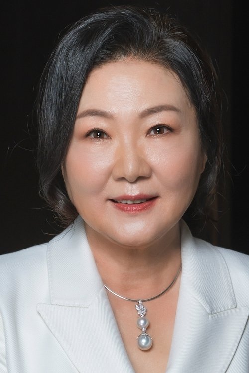 김해숙 jako Ok Sang-yeo w obsadzie Bez wyjścia