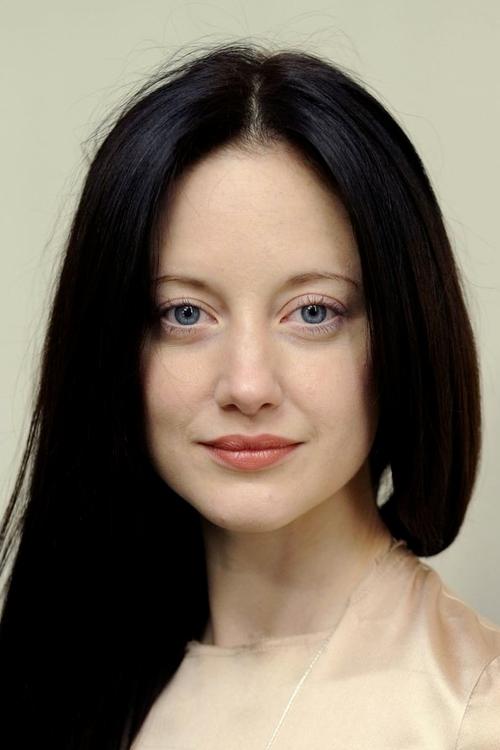 Podobny aktor do Sierra Capri: Andrea Riseborough