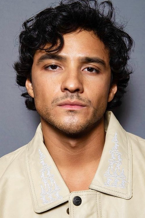 Podobny aktor do Devyn A. Tyler: Brandon Perea