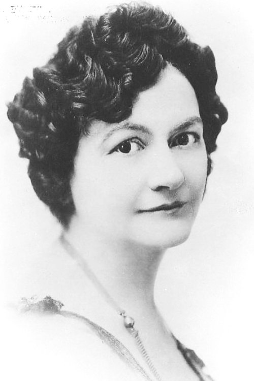 Podobny aktor do Pedro Pascal: Lucille La Verne