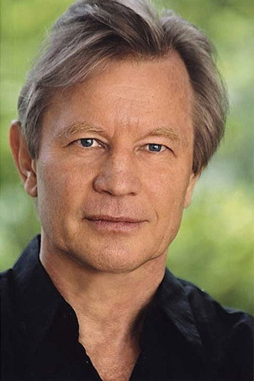 Podobny aktor do John Hodgman: Michael York