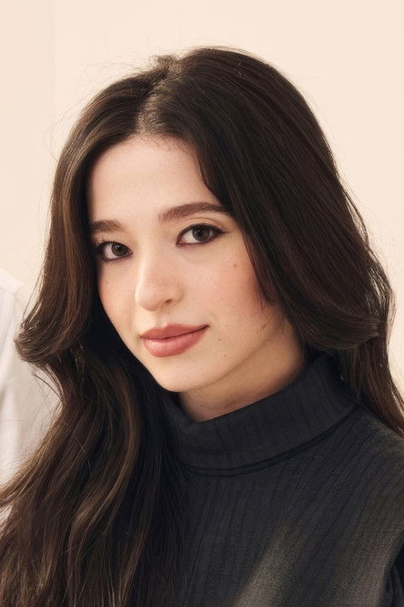 Podobny aktor do Amandla Stenberg: Mikey Madison