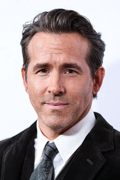 Podobny aktor do Louisa Harland: Ryan Reynolds